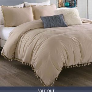 XL Twin comforter set! NWT